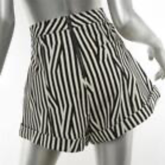 Self Portrait Stripped High Rise Shorts - Picture 4 of 9